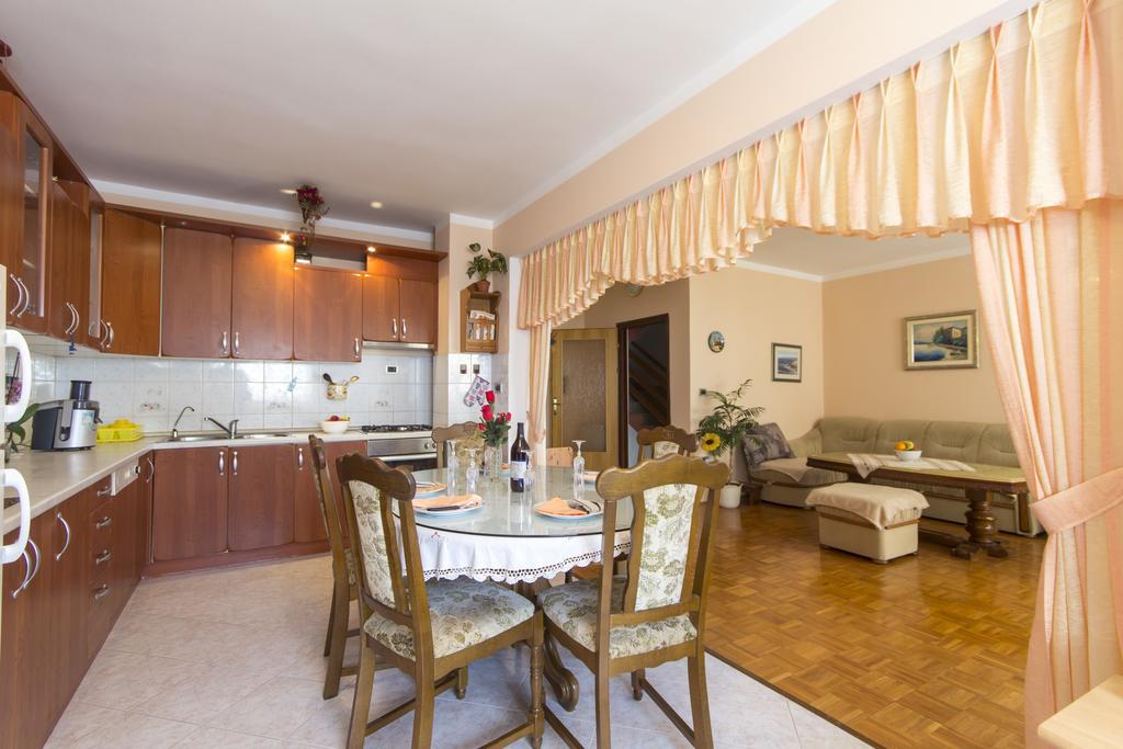 Apartment Pecirep Pula Ruang foto