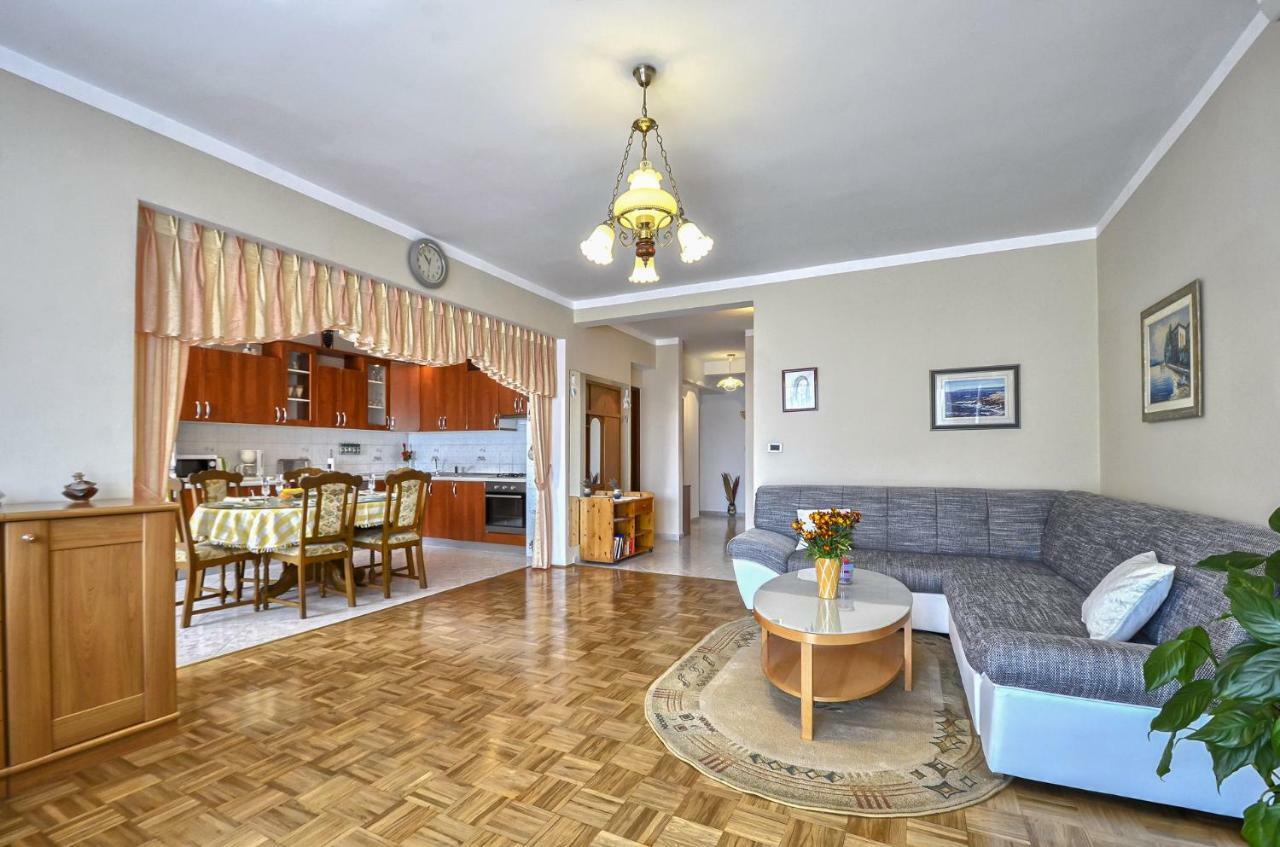 Apartment Pecirep Pula Bagian luar foto