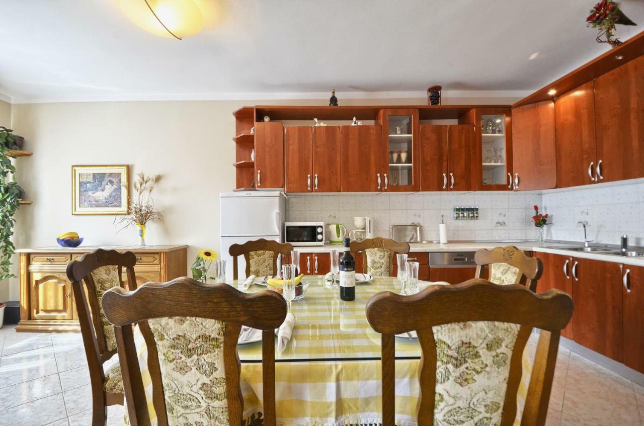 Apartment Pecirep Pula Bagian luar foto