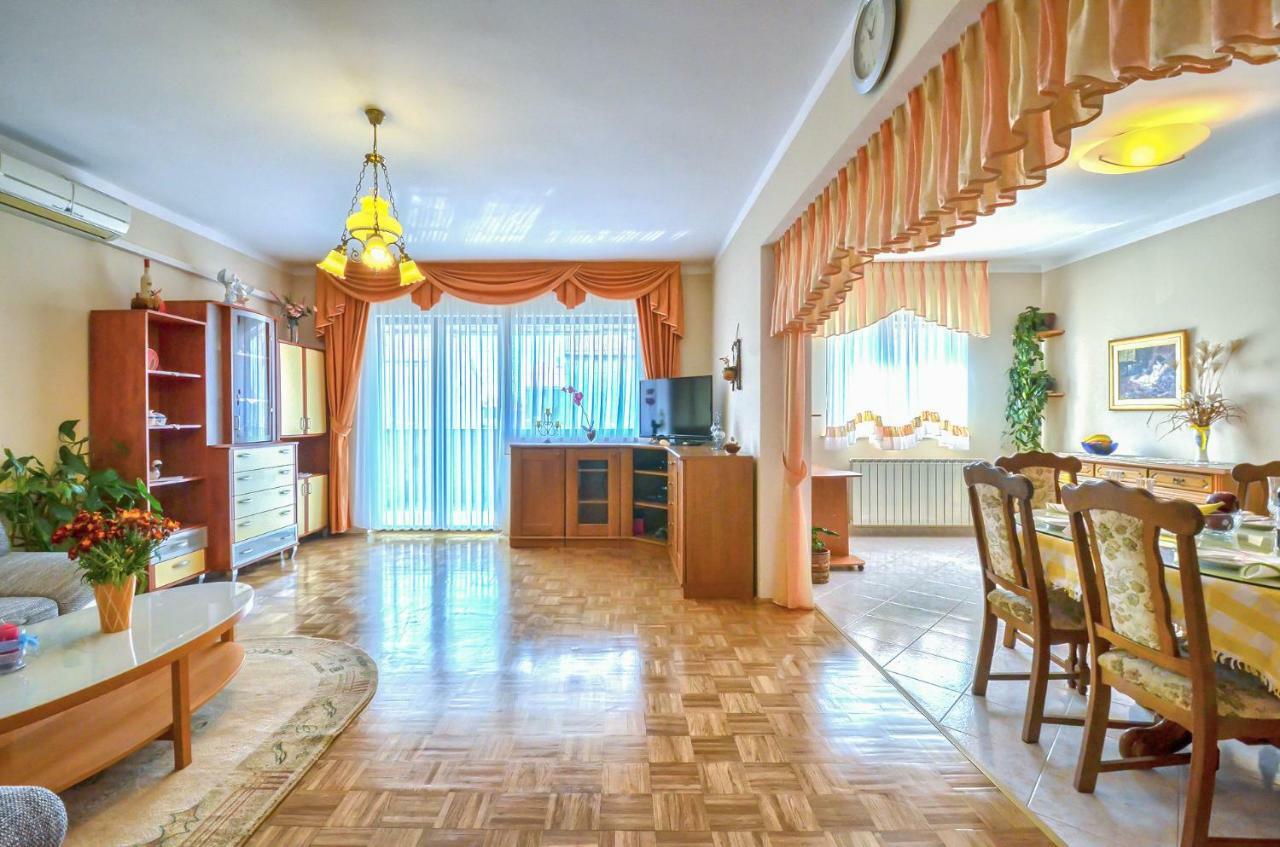 Apartment Pecirep Pula Bagian luar foto