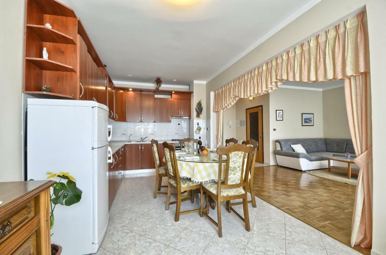 Apartment Pecirep Pula Bagian luar foto