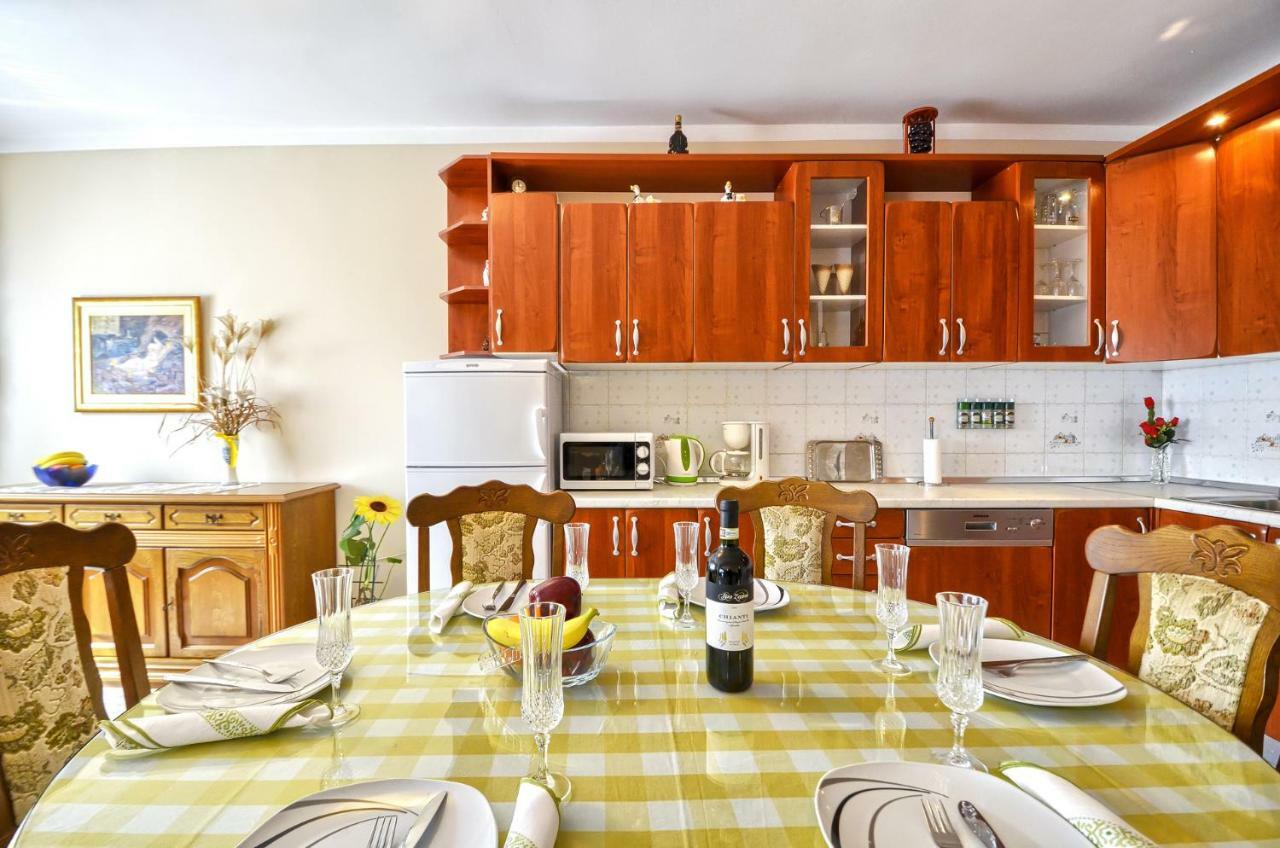 Apartment Pecirep Pula Bagian luar foto