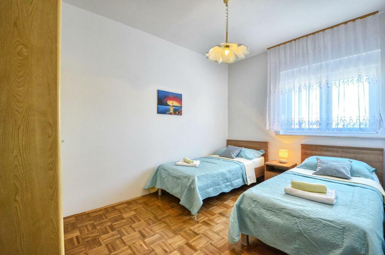 Apartment Pecirep Pula Bagian luar foto